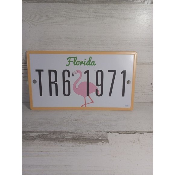 Florida Tag TR6 1971 Flamingo Decor Size 8.5 By 4.5 - Picture 3 of 11